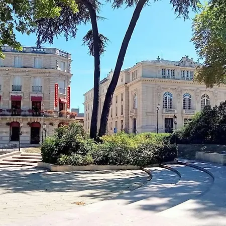 160m2 - Gare A 200m - Les Loges Du Theatre Avec Jardin En Plein Coeur D'epernay 14pers Max Visite De Cave Guidee Et Degustation Champagne Offert Bien-etre & Jeux & Velos Διαμέρισμα