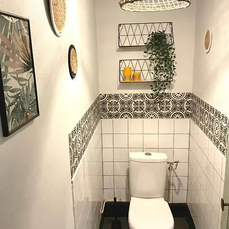 Les Loges Du Theatre Degustation Champagne Offerte Jacuzzi Sauna Jeux Velos Maison Prive 150m2 Historique 14pers Max Emplacement Exceptionnel Et Chic, 200m De L'avenue De Champagne, Gare, Musee, Jardins, Restaurations, Toutes Commodites Appartement *