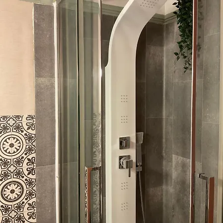 Apartamento Les Loges Du Théatre Maison De 150m2 Privé Reservable De 2 A 14 Personnes équipé Au Pied De L'avenue De Champagne Et Toutes Commodités Degustation Champagne Offerte Jacuzzi Sauna Jeux Velos Emplacement Exceptionnel Et Chic *