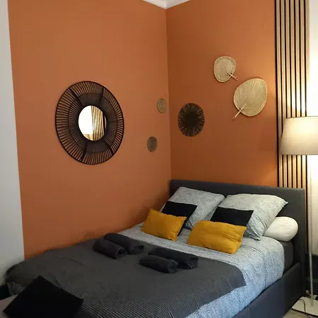 Διαμέρισμα 160m2 - Gare A 200m - Les Loges Du Theatre Avec Jardin En Plein Coeur D'epernay 14pers Max Visite De Cave Guidee Et Degustation Champagne Offert Bien-etre & Jeux & Velos