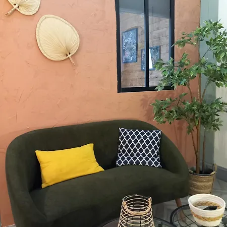 Les Loges Du Theatre Degustation Champagne Offerte Jacuzzi Sauna Jeux Velos Maison Prive 150m2 Historique 14pers Max Emplacement Exceptionnel Et Chic, 200m De L'avenue De Champagne, Gare, Musee, Jardins, Restaurations, Toutes Commodites Appartement