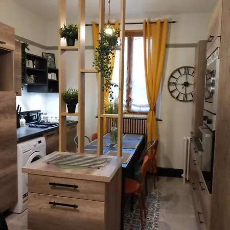 アパート 160m2 - Gare A 200m - Les Loges Du Theatre Avec Jardin En Plein Coeur D'epernay 14pers Max Visite De Cave Guidee Et Degustation Champagne Offert Bien-etre & Jeux & Velos *