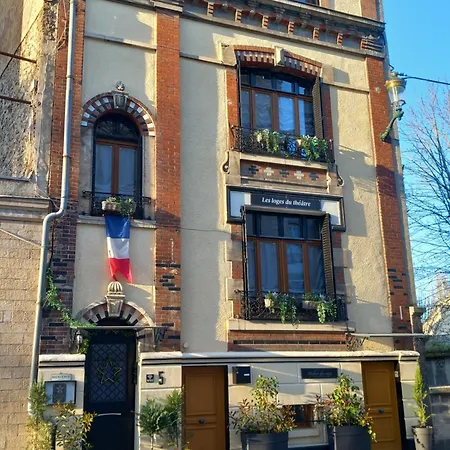 Les Loges Du Theatre Emplacement Exceptionnel Et Chic 160m2 Maison Prive 14 Personnes Max Equipe A 200m De L'avenue De Champagne Et Toutes Commodites Degustation Champagne Offerte Jacuzzi Sauna Jeux Velos Apartamento *