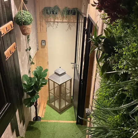 Les Loges Du Theatre: Champagne-central House With Games Epernay