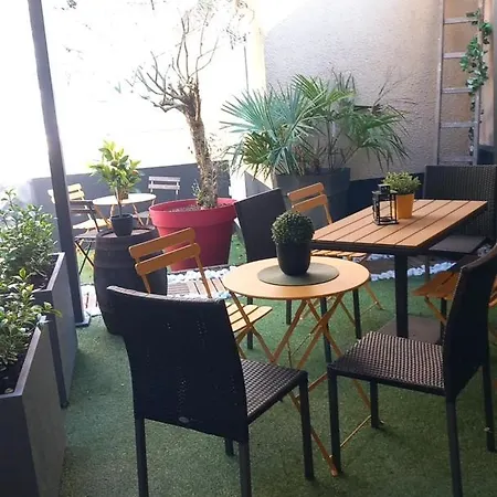 アパート 160m2 - Gare A 200m - Les Loges Du Theatre Avec Jardin En Plein Coeur D'epernay 14pers Max Visite De Cave Guidee Et Degustation Champagne Offert Bien-etre & Jeux & Velos *