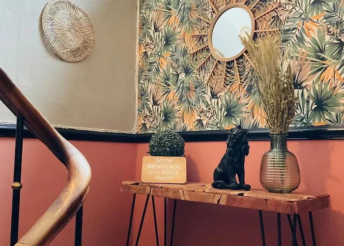 Apartamento Les Loges Du Theatre Emplacement Exceptionnel Et Chic 160m2 Maison Prive 14 Personnes Max Equipe A 200m De L'avenue De Champagne Et Toutes Commodites Degustation Champagne Offerte Jacuzzi Sauna Jeux Velos *