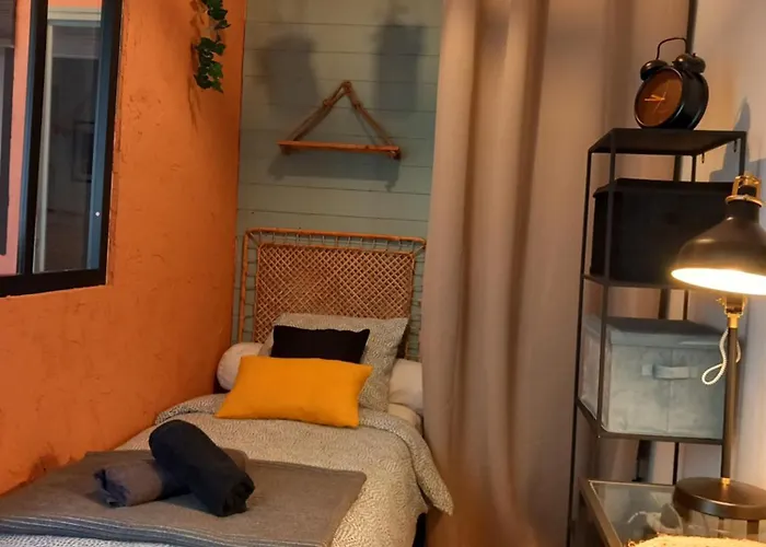 Apartamento Les Loges Du Theatre Emplacement Exceptionnel Et Chic 160m2 Maison Prive 14 Personnes Max Equipe A 200m De L'avenue De Champagne Et Toutes Commodites Degustation Champagne Offerte Jacuzzi Sauna Jeux Velos Épernay